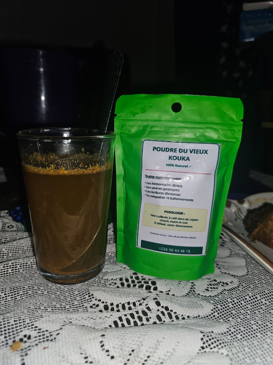 Sachet de Poudre du Vieux Kouka et préparation